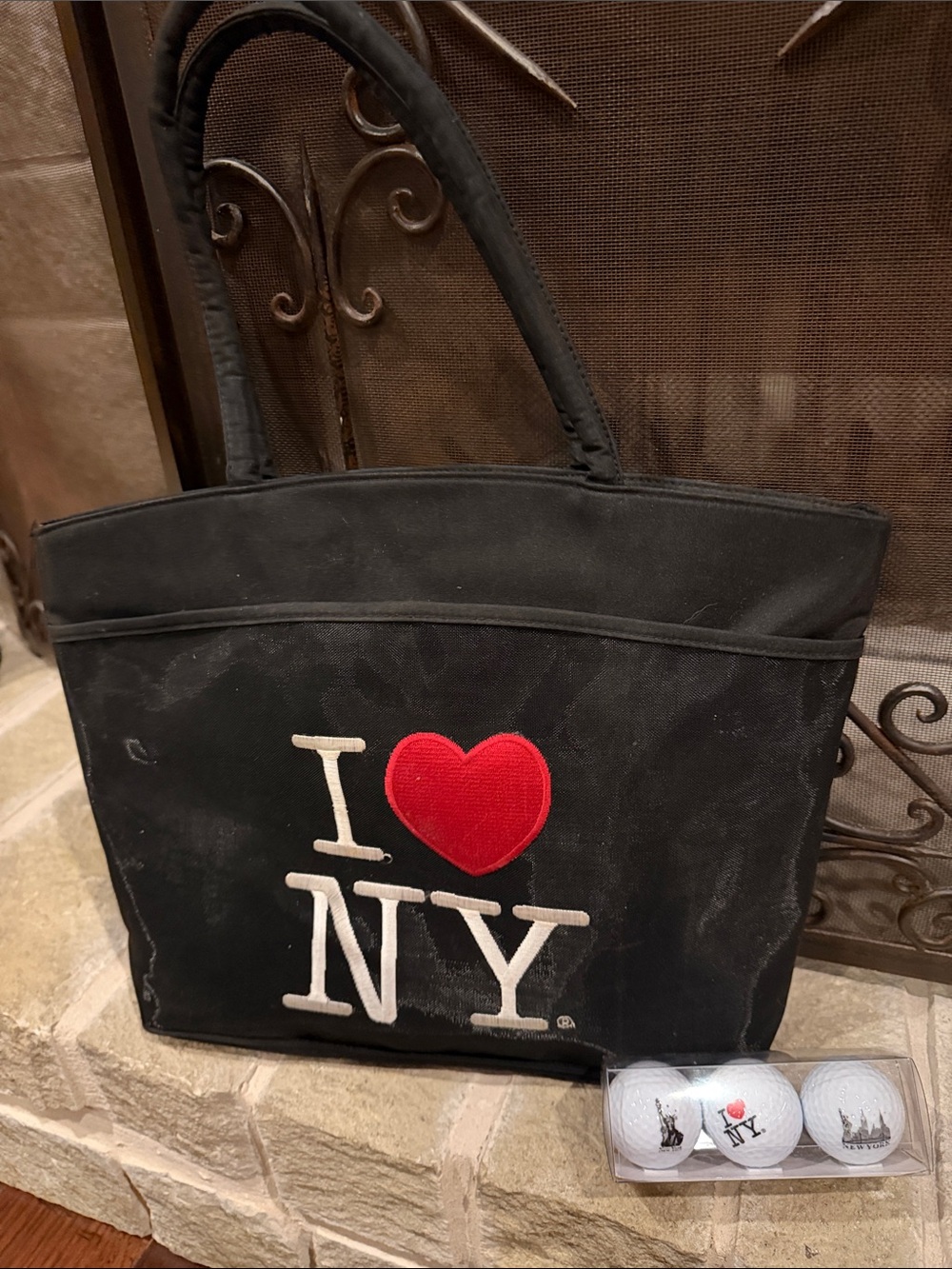 I ♥ NY Black Canvas Tote Bag with Red Heart w bonus Golf Ball Set!!! ♥️